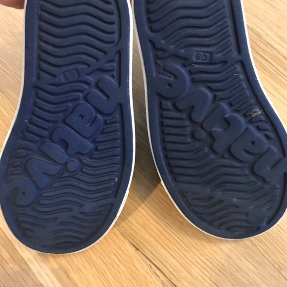 Native Shoes - Picture 3 of 4